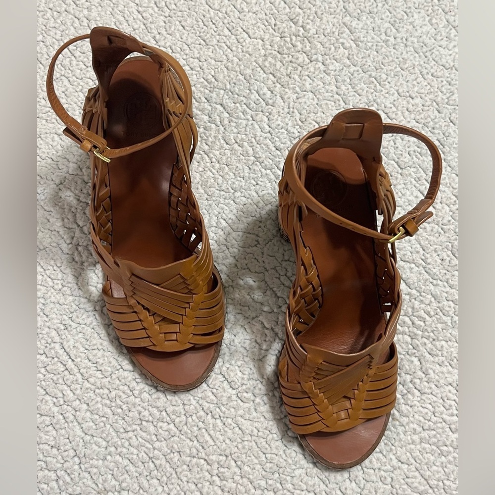 Tory Burch Pecha Woven Block Heel Sandals - Picture 2 of 13